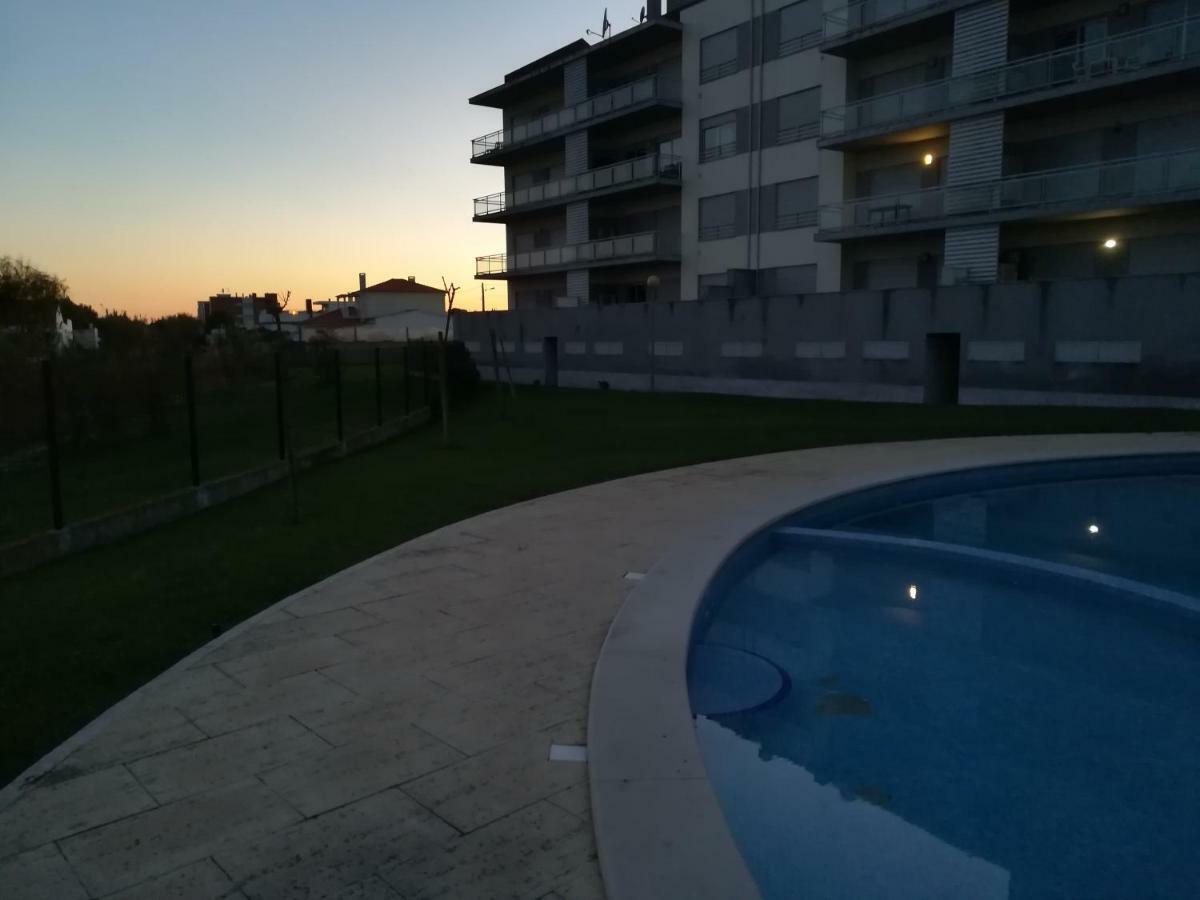Apartamento Bayside - Sao Martinho Do Porto Bagian luar foto