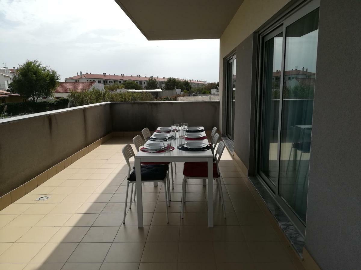 Apartamento Bayside - Sao Martinho Do Porto Bagian luar foto