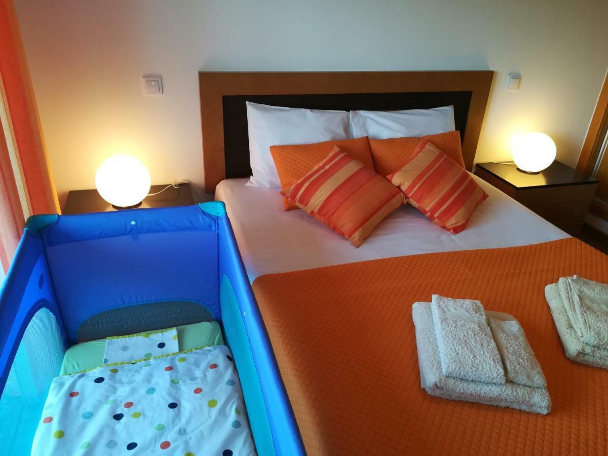 Apartamento Bayside - Sao Martinho Do Porto Bagian luar foto