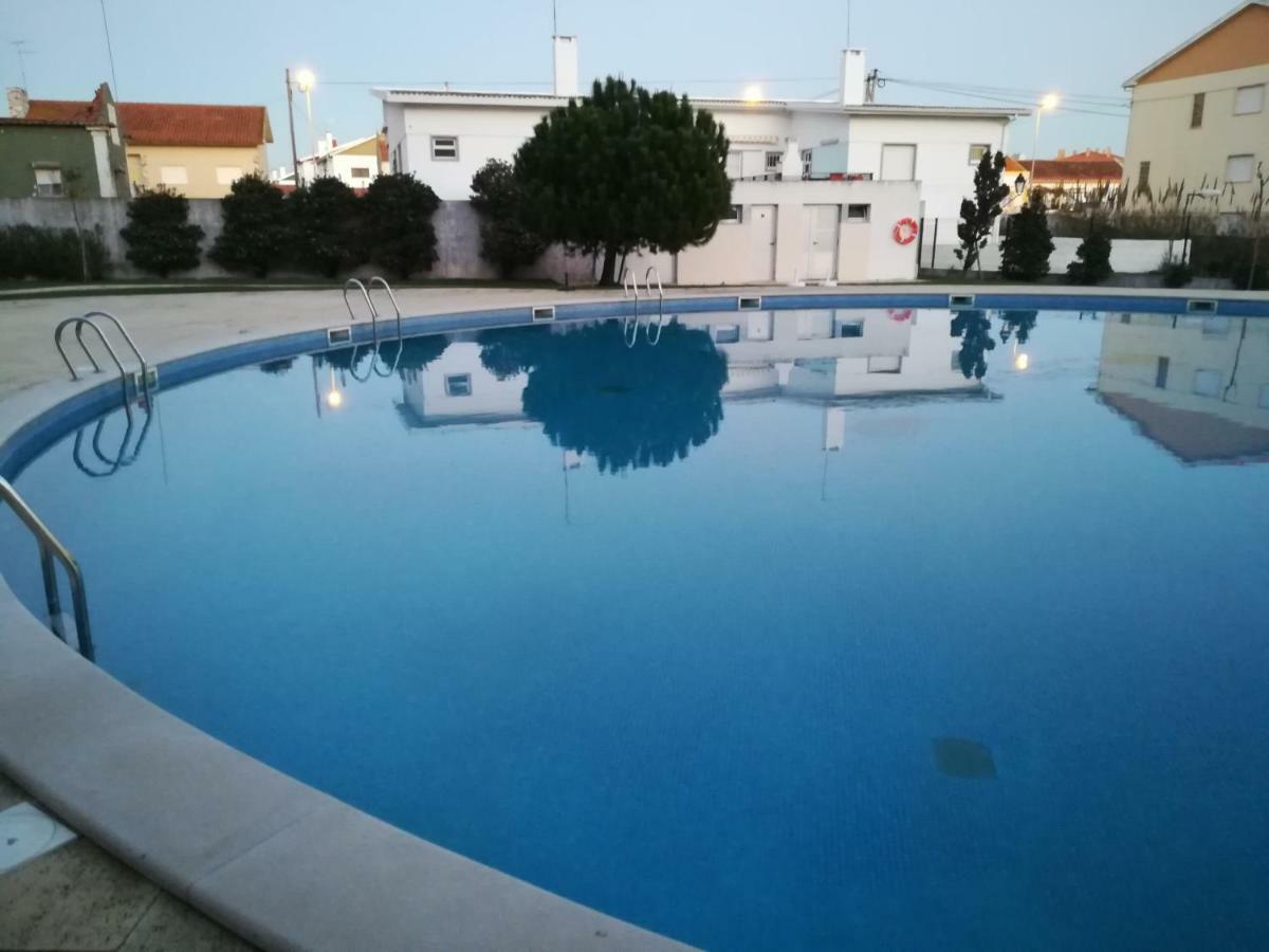 Apartamento Bayside - Sao Martinho Do Porto Bagian luar foto